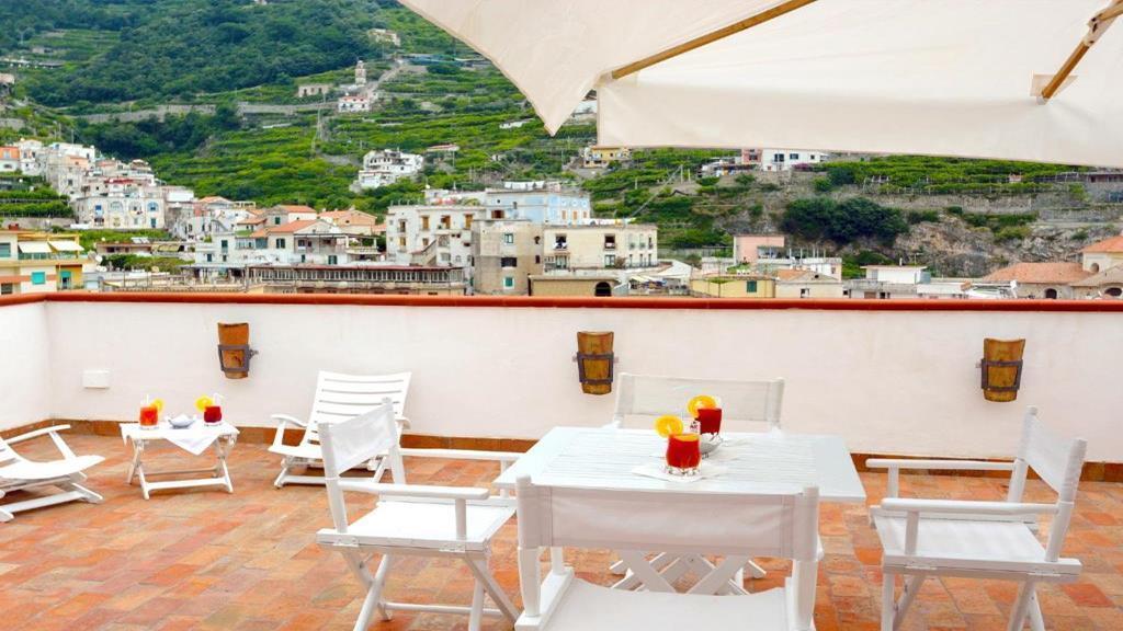 Torre Paradiso Aparthotel Minori