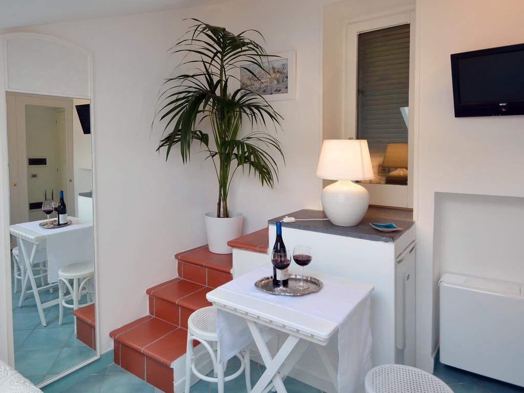 Torre Paradiso 3* Minori